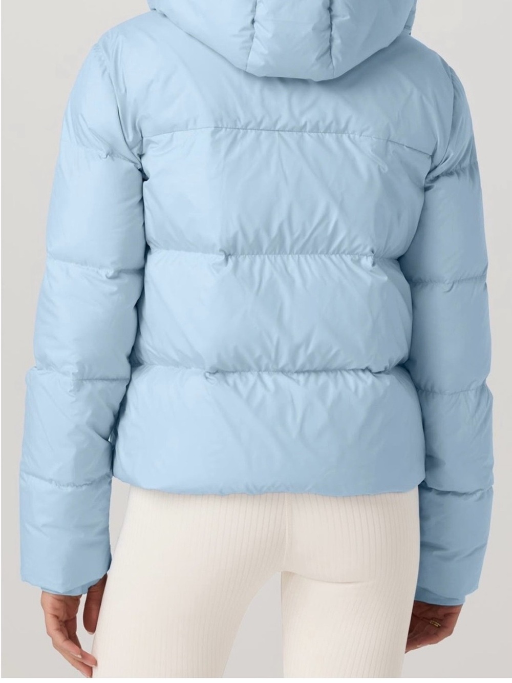 NWT Vuori Alta 650 Down Filled Jacket Light Blue Women's Puffer Jacket XL - Picture 3 of 11